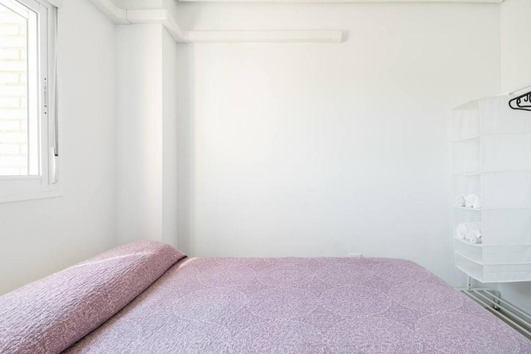 Apartamento Amplio Con 4 Habitaciones Y 2 Banos - Great Apartment With 4 Rooms - 2 Baths Sevilha Exterior foto